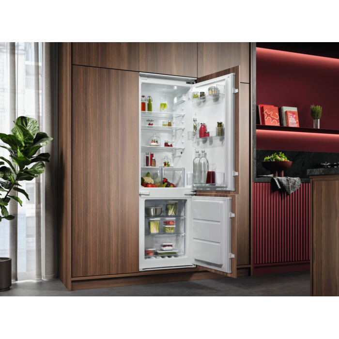 AEG - Integrated Fridge Freezer - NSC6N18ZES