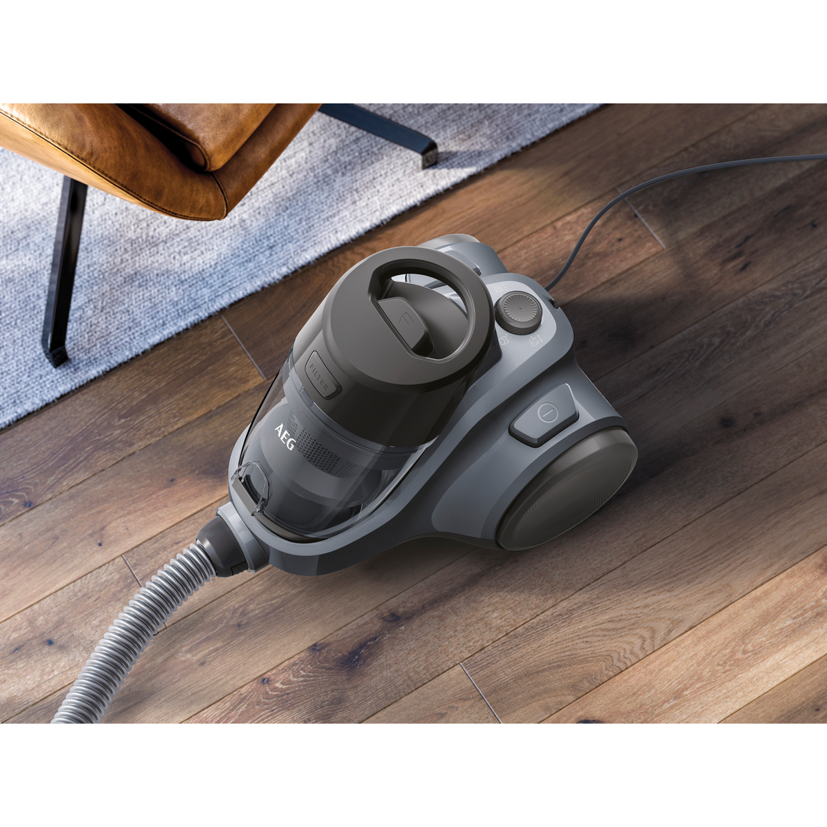 Bagless Vacuum Cleaner Canister Vacuums Lx524Db AEG