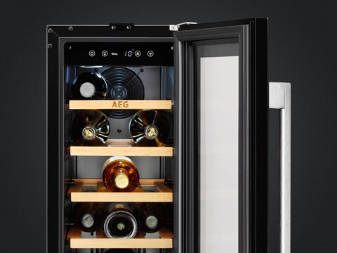 wall oven cafe