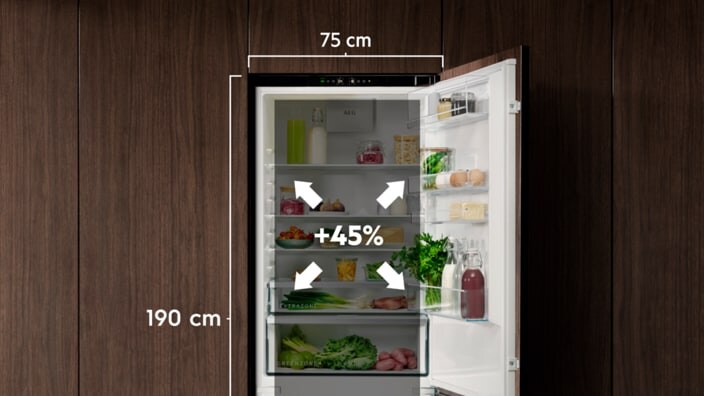 Fridge with maxispace