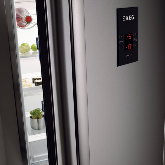 Fridge Freezer Buying Guide Choose The Right One AEG