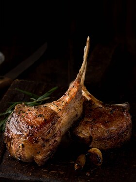 A delicious and succulent steak cooked to perfection with steam